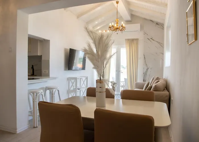 Casa Tosic