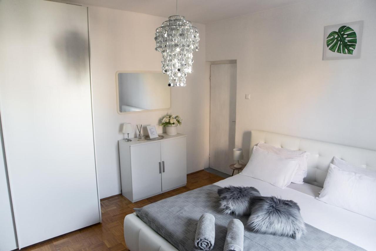 Casa Tosic Apartment *